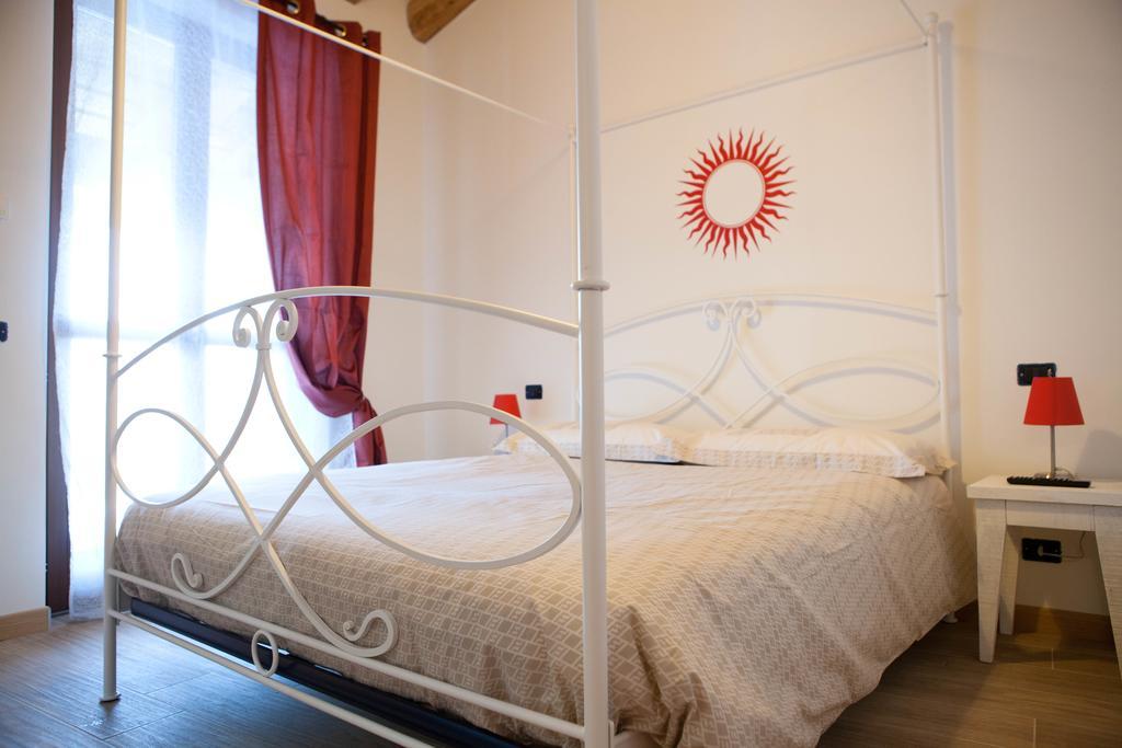 Affittacamere La Lea Roccaforte Mondovì Habitación foto